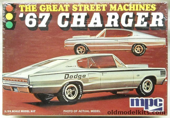 MPC 1/25 1967 Dodge Charger, 1-3702 plastic model kit